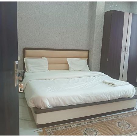 Shivam Hotel, Gorakhpur Zewnętrze zdjęcie